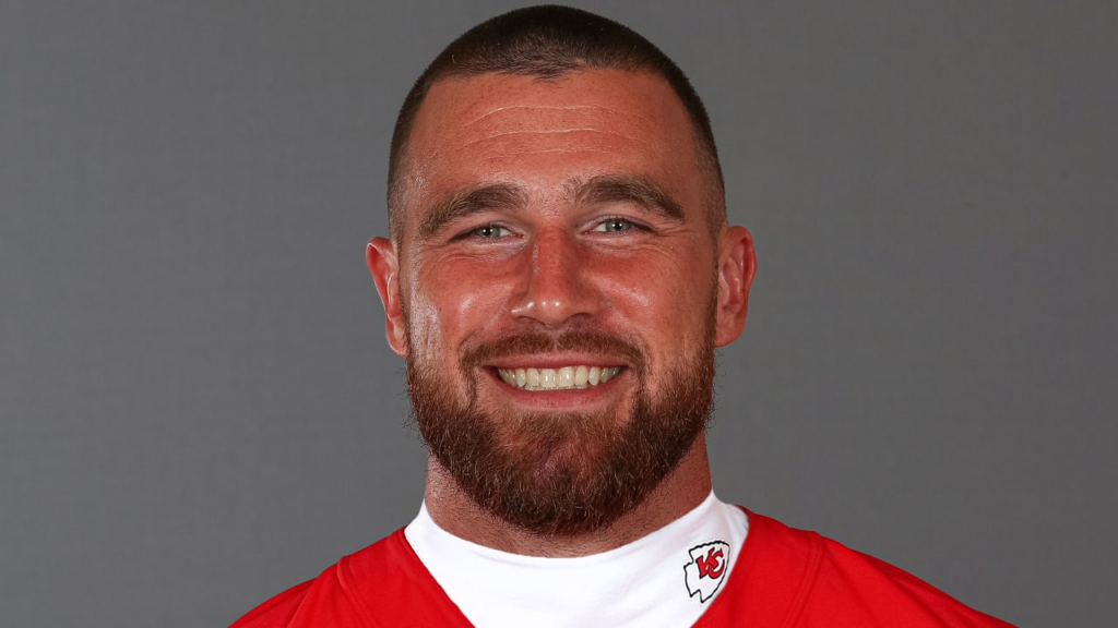 Is Taylor Swift engaged to Travis Kelce